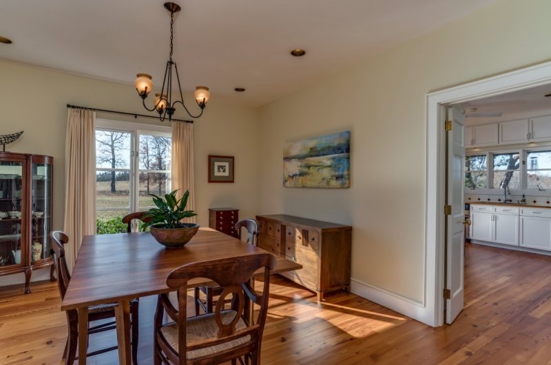 Dining Rm to Kitchen (Medium)