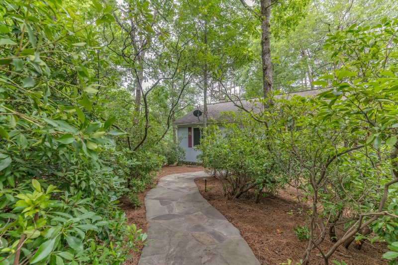 Flagstone-Walkway-to-Workshop