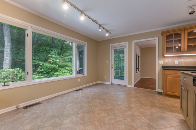 Kitchen-to-Screen-Porch-and-Dining-Room