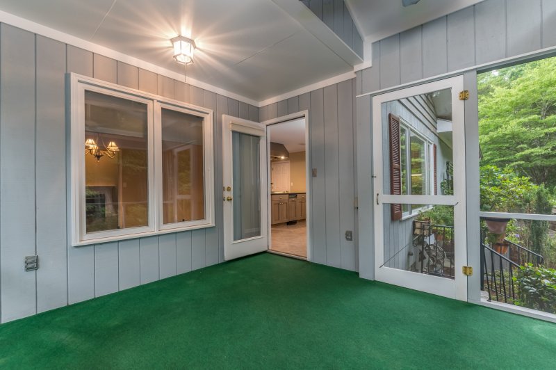 Screen-Porch-to-Kitchen