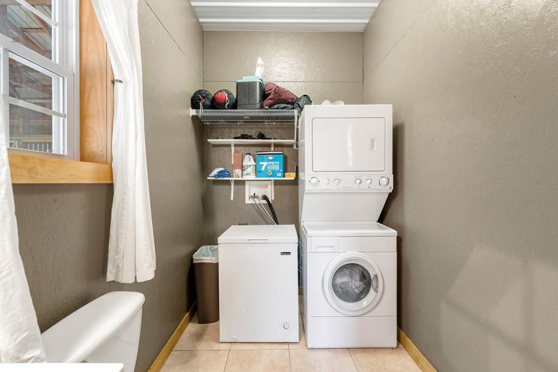 32-Barn-Apt-Laundry