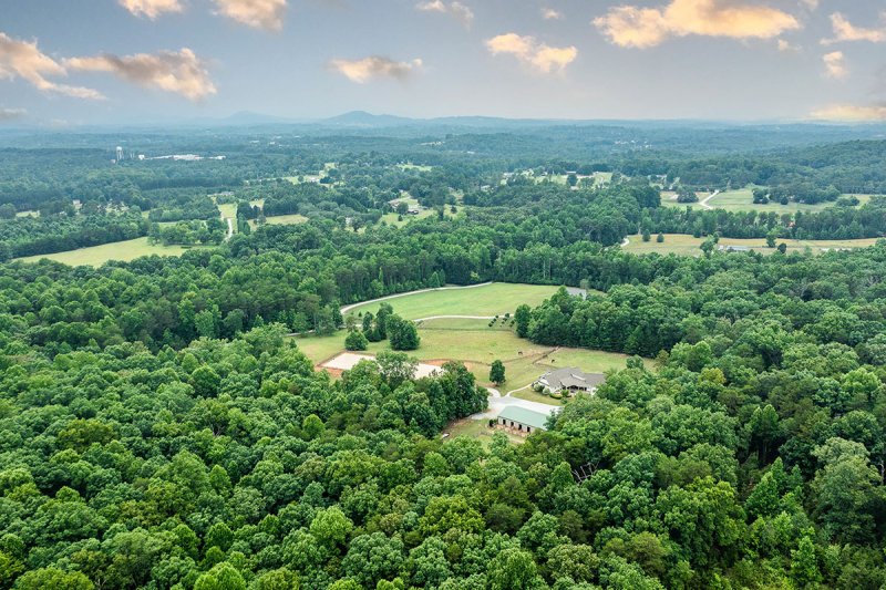 37-Aerial-Countryside-Location