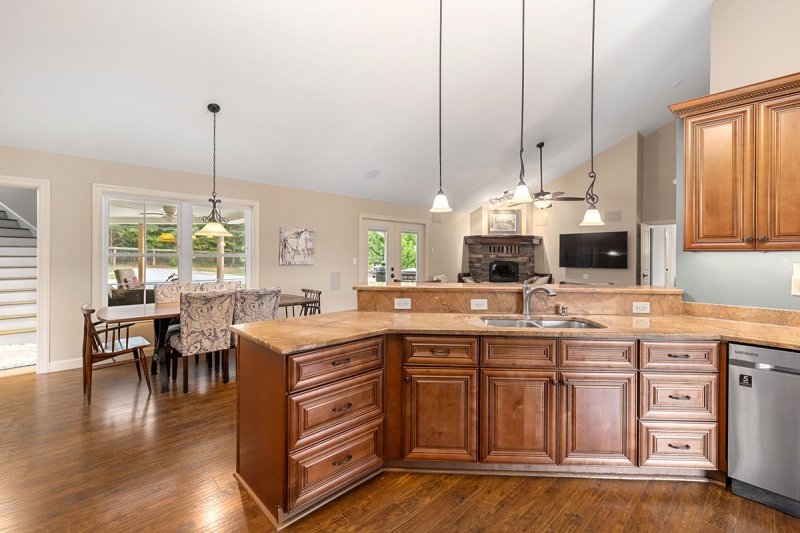 9-Kitchen-Open-Floor-Plan