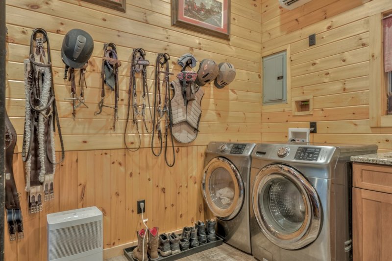 Barn-Tack-Wash-Dryer