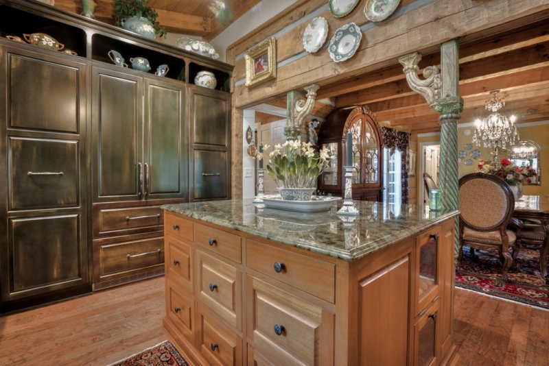 Kitchen-Built-In-Refrig-Pantry-Shelves